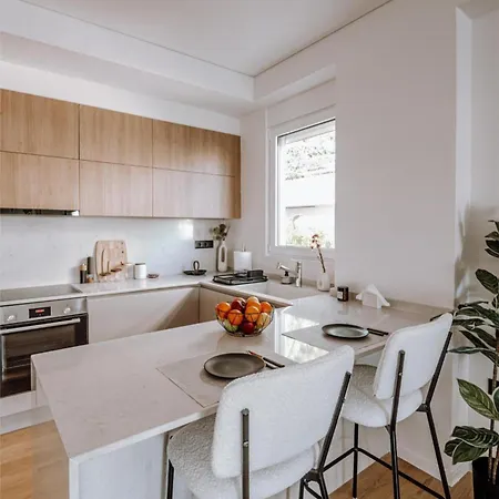 Athenian Riviera Elegant Apartment